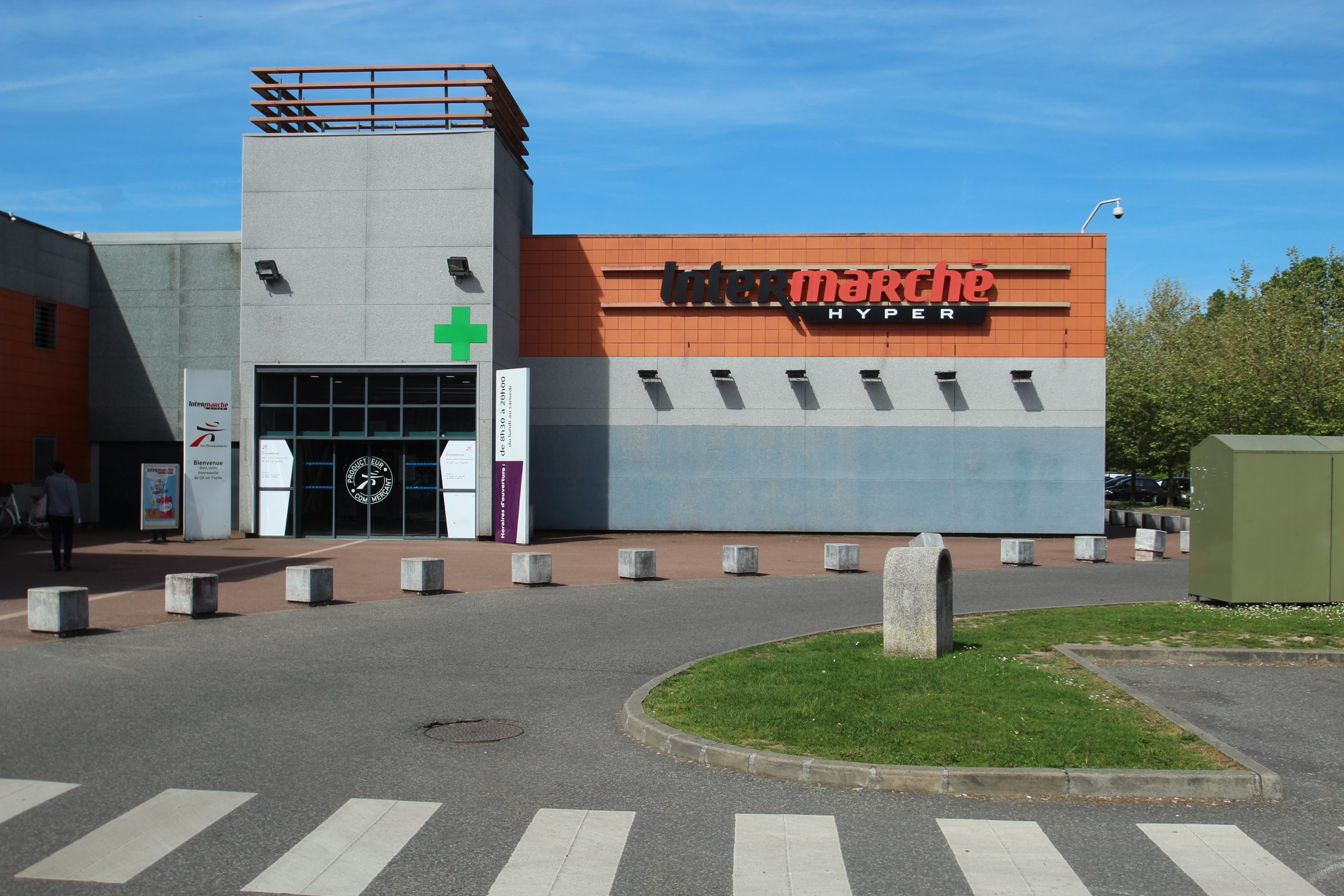 The Intermarché supermarket exterior in Gif-sur-Yvette, France, 2017.